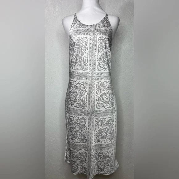 Paisley Bandana Print Strappy Back Slip Midi Sundress
Coastal Summer Resort Lg - Picture 5 of 12